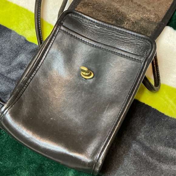 Vintage Coach Black Leather Messenger Bag - Picture 3 of 14